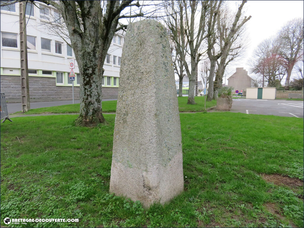 Stèle de l'Âge du fer sur la commune de Ploudalmézeau.