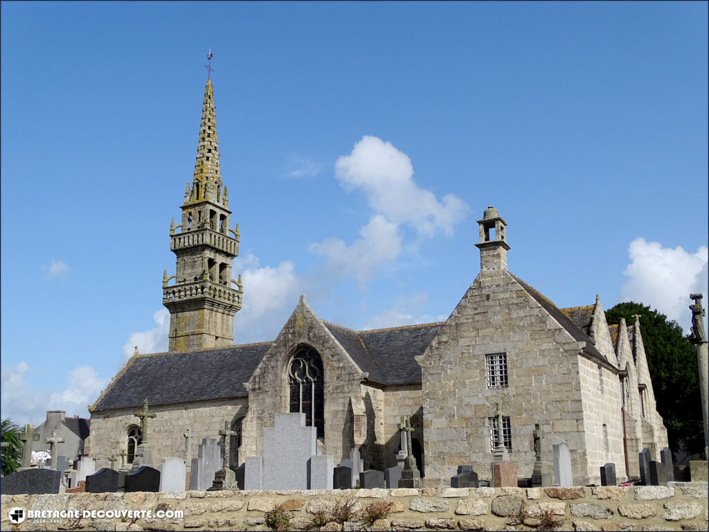 L'église Saint-Edern de Plouédern dans le Finistère.