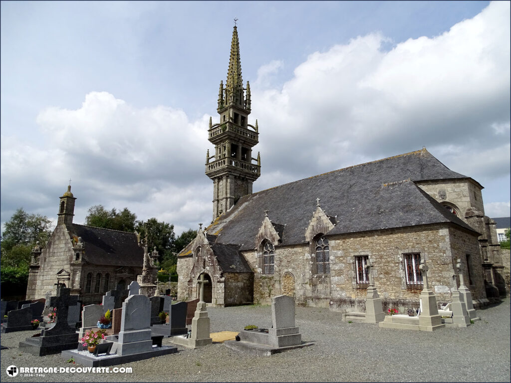 L'église de Saint-Servais dans le Finistère.