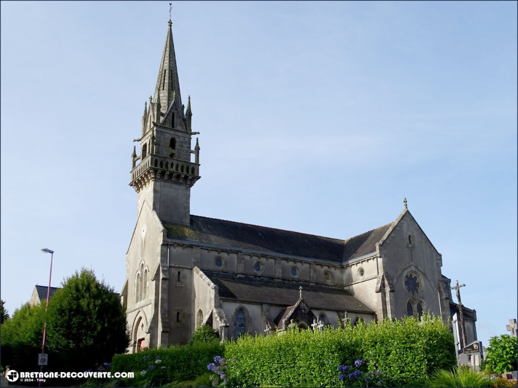 L'église Saint-Nicolas de Saint-Thonan dans le Finistère.