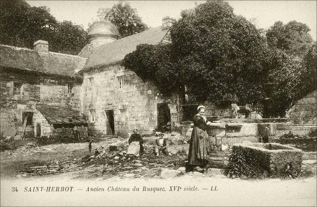 Le manoir du Rusquec sur la commune de Loqueffret dans le Finistère.