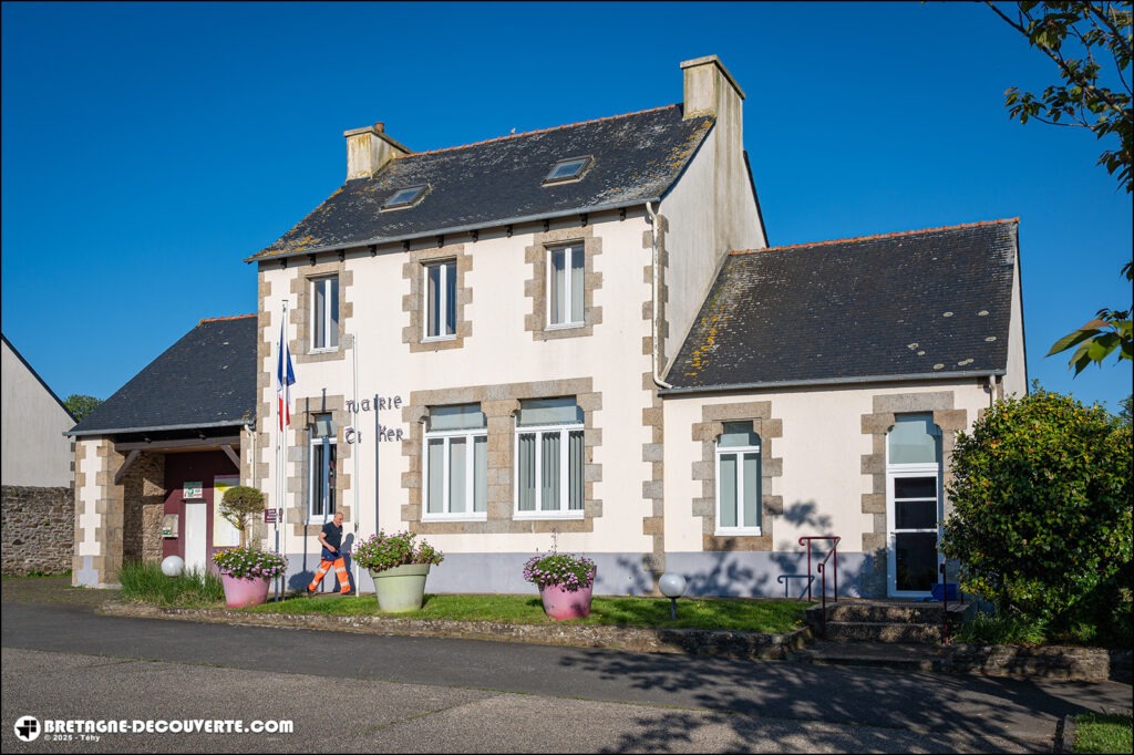 Mairie de la commune de Tréglonou dans le Finistère.