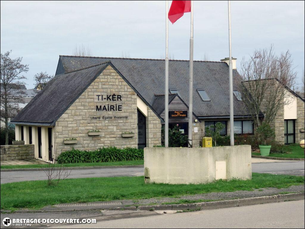 Mairie de la commune de Saint-Pabu dans le Finistère.