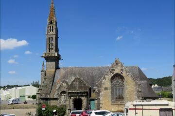 L'église Notre-Dame de Bonne Nouvelle à L'Hôpital-Camfrout dans le Finistère.