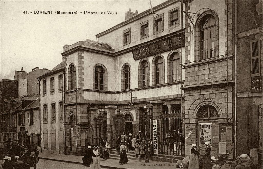 L'Hôtel de ville de Lorient.