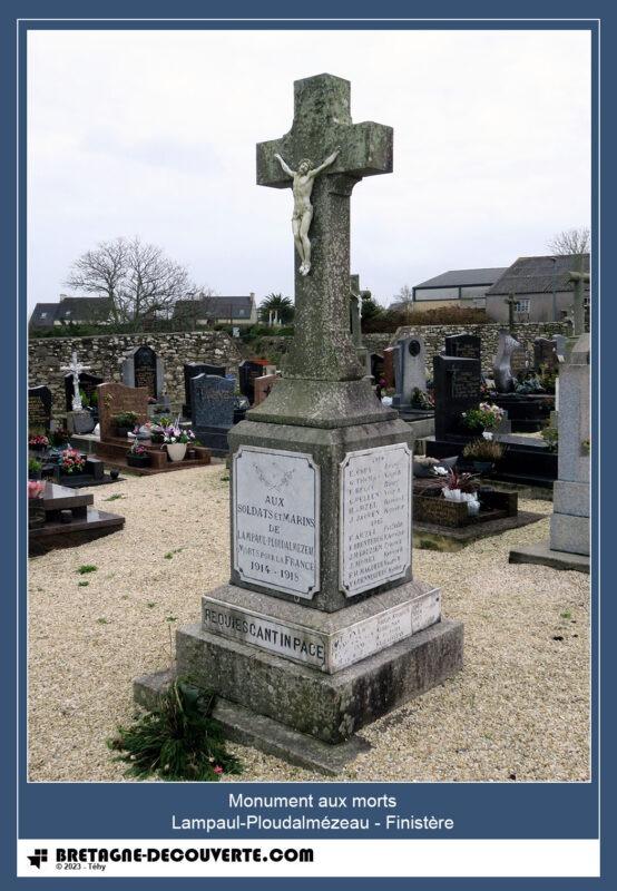 Monument aux morts de la commune de Lampaul-Ploudalmézeau dans le Finistère.