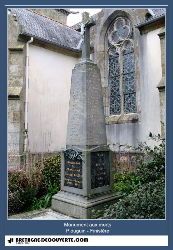 Monument aux morts de la commune de Plouguin dans le Finistère.