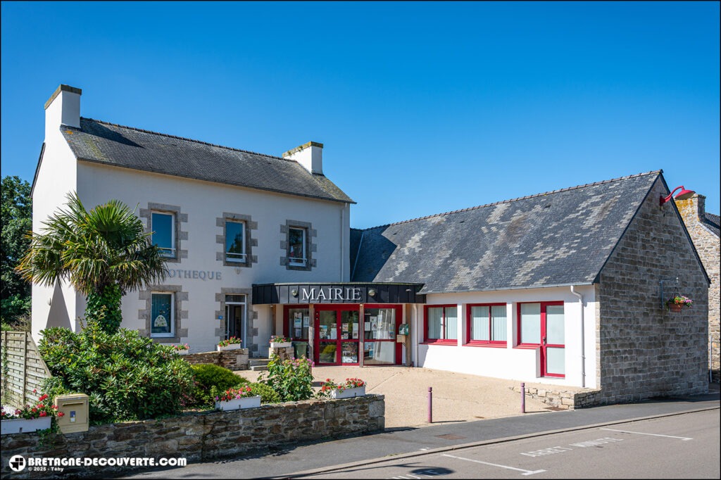 Mairie de la commune de Saint-Derrien dans le Finistère.