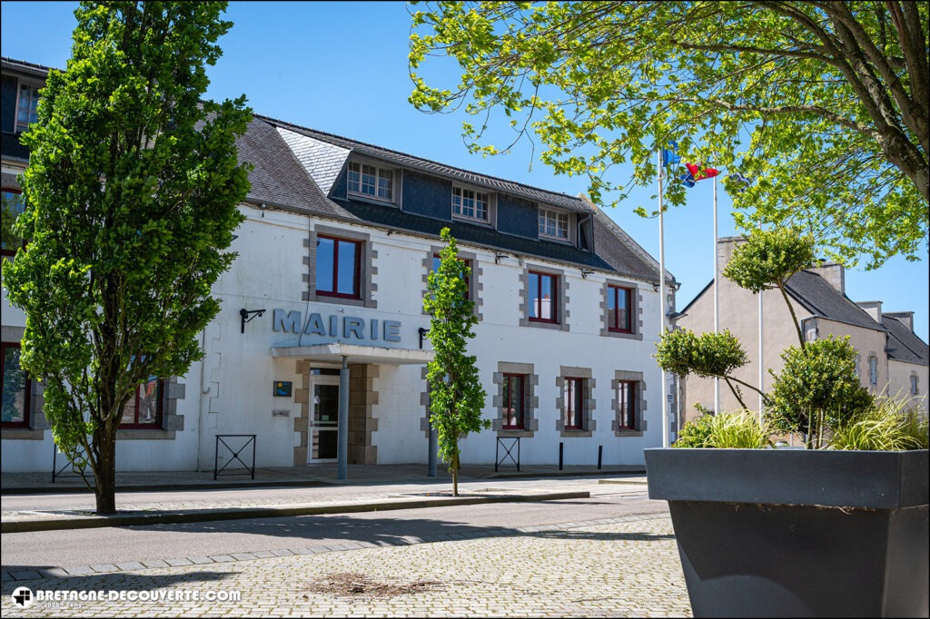Mairie de la commune de Plouénan dans le Finistère.