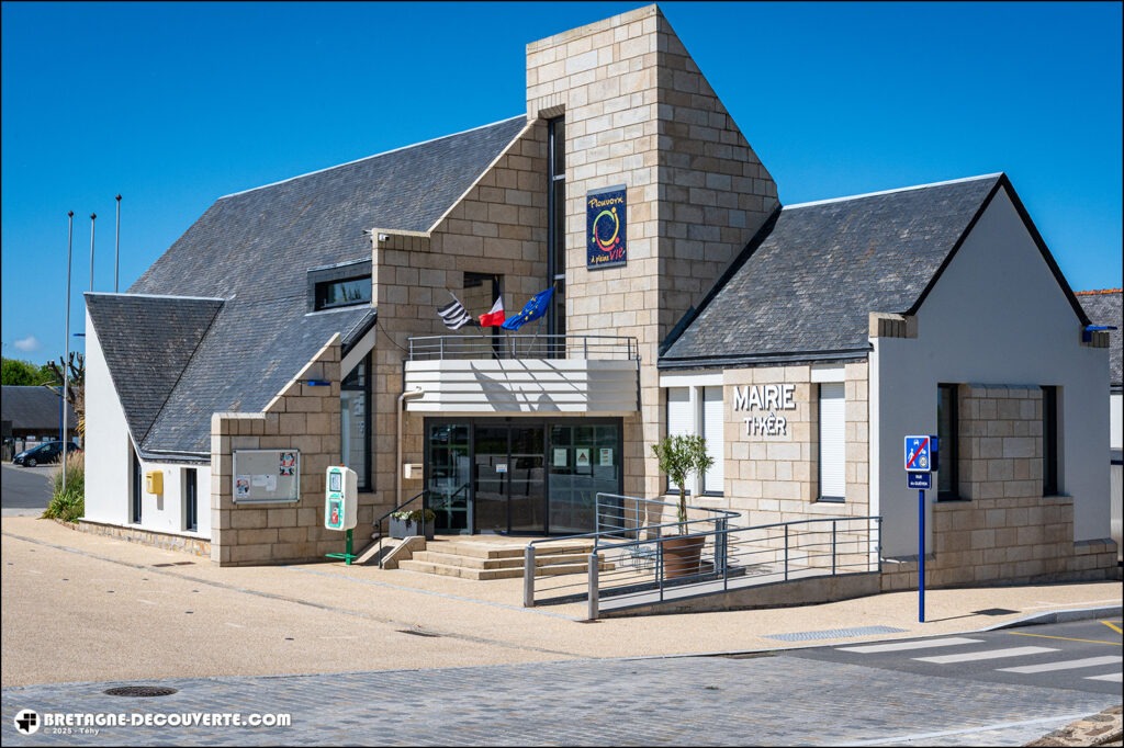 Mairie de la commune de Plouvorn dans le Finistère.