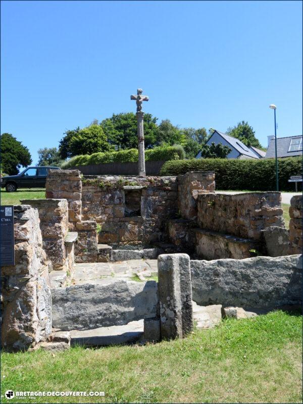 La fontaine de Pen ar C'hra à Saint-Jean-du-Doigt.