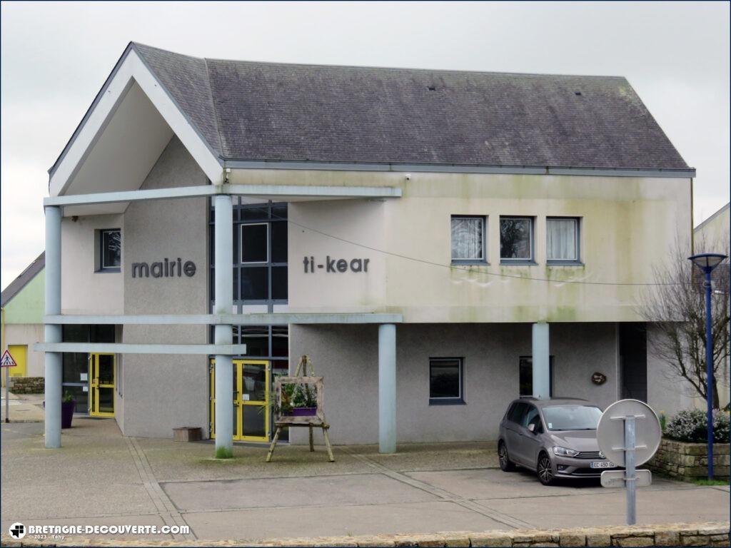 Mairie de la commune de Kernilis dans le Finistère.