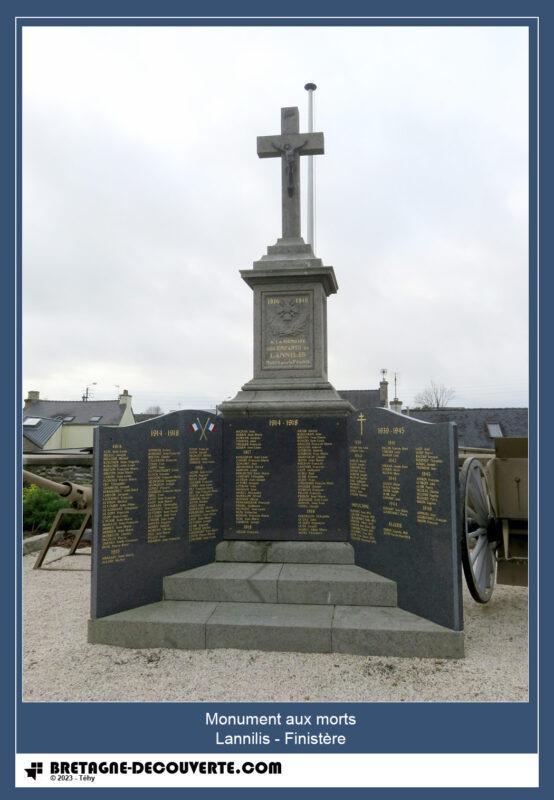 Le monument aux morts de la commune de Lannilis..
