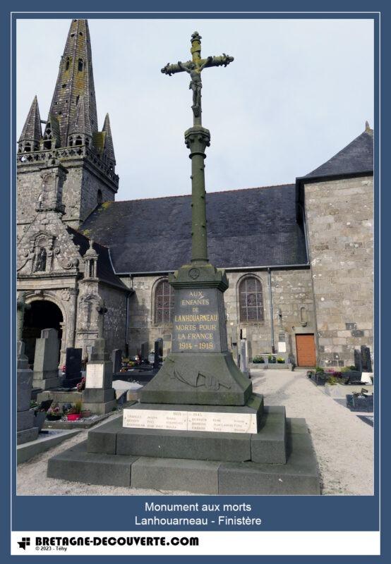 Le monument aux morts de la commune de Lanhouarneau.