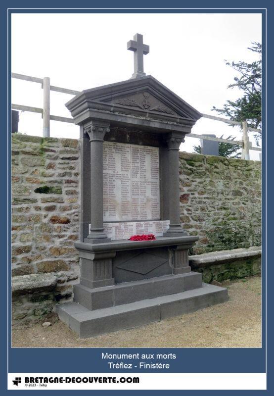 Le monument aux morts de la commune de Tréflez.