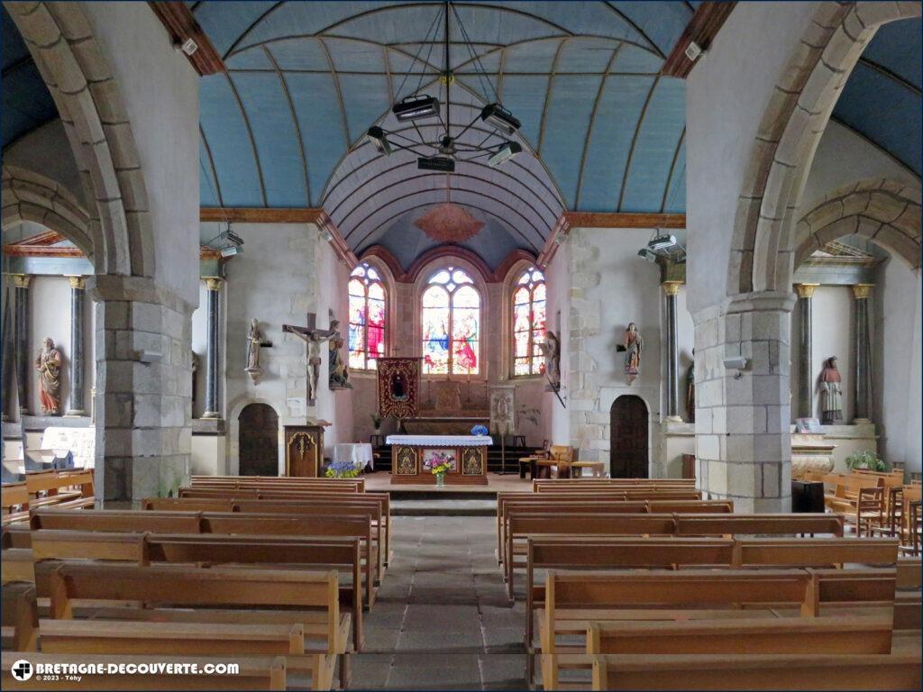 L'intérieur de l'église Saint-Jérôme de Cast.