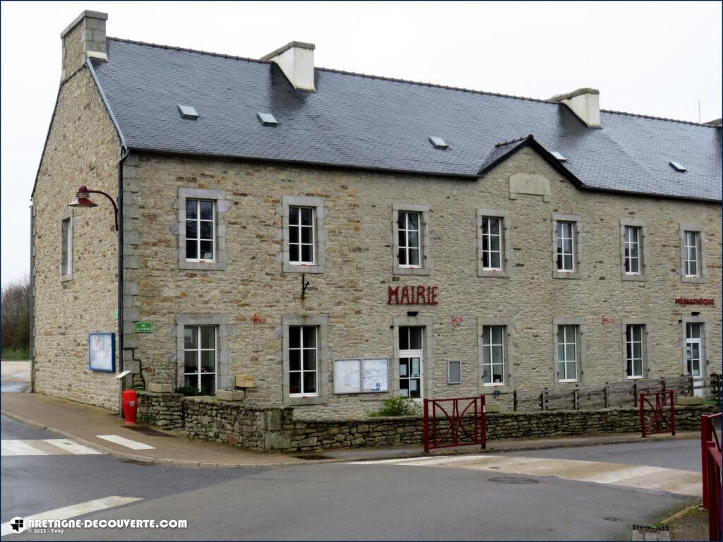 Mairie de la commune de Berrien dans le Finistère.