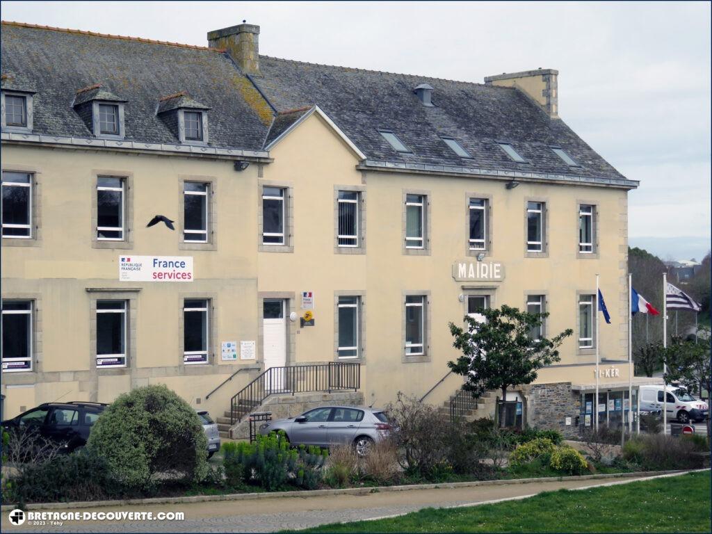 Mairie de la commune de Saint-Thégonnec dans le Finistère.
