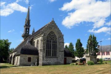 L'église Notre-Dame-de-l'Assomption à Cleden-Poher dans le Finistère.