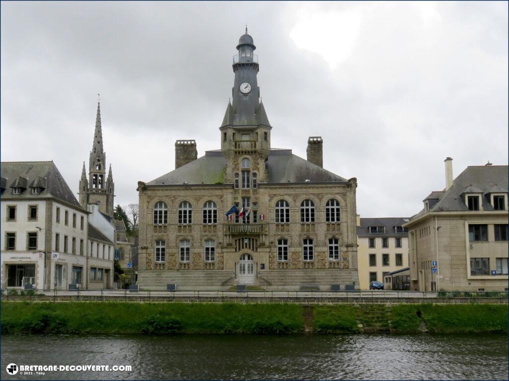La Mairie de la ville de Châteaulin dans le Finistère.