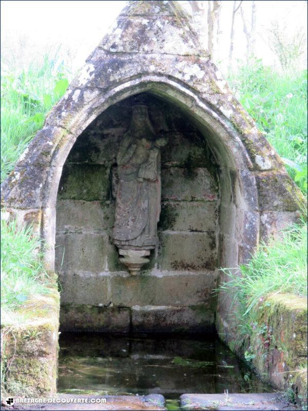 La fontaine Saint-Jean à Gouézec