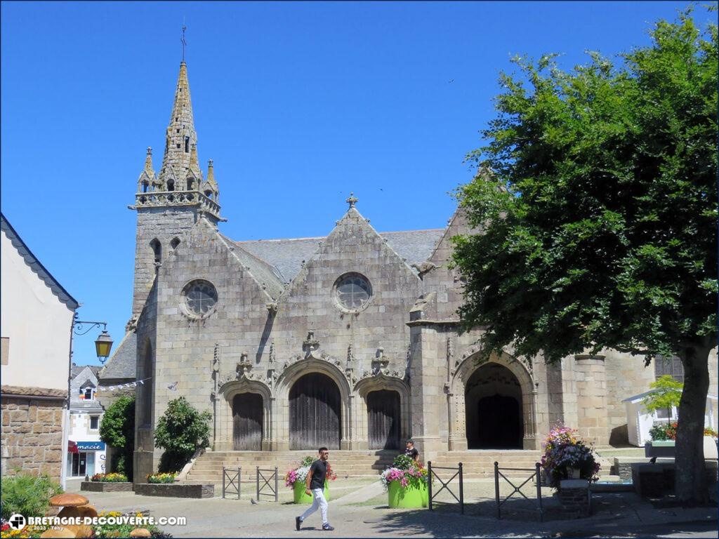 L'église Saint-Efflam sur la commune de Plestin-les-Grèves.