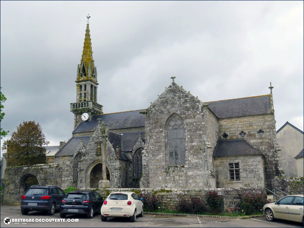 L'église Saint-Ouen sur la commune de Quéménéven.