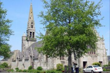 L'église Saint-Pierre de Plougonver dans les Côtes d'Armor