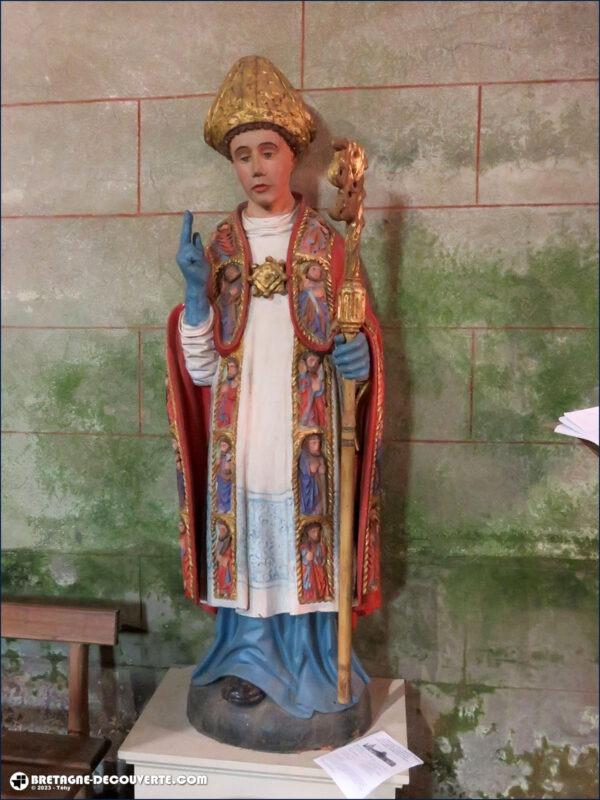 Statue de saint Germain dans l'église Saint-Pierre de Plougonver