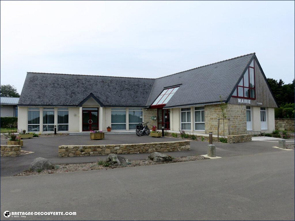 Mairie de la commune de Saint-Frégant.