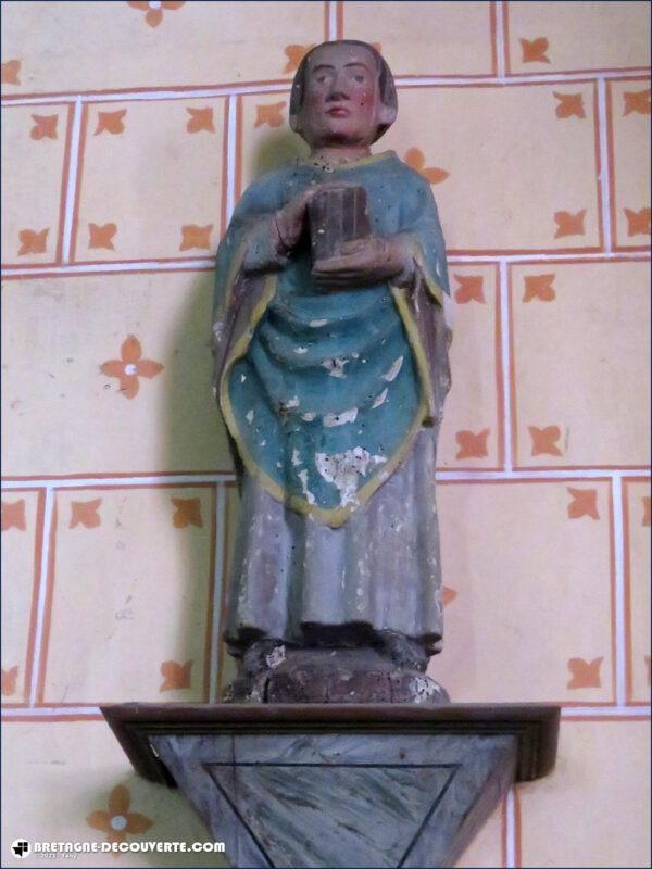 Statue de saint Ildut dans l'église de Sizun.