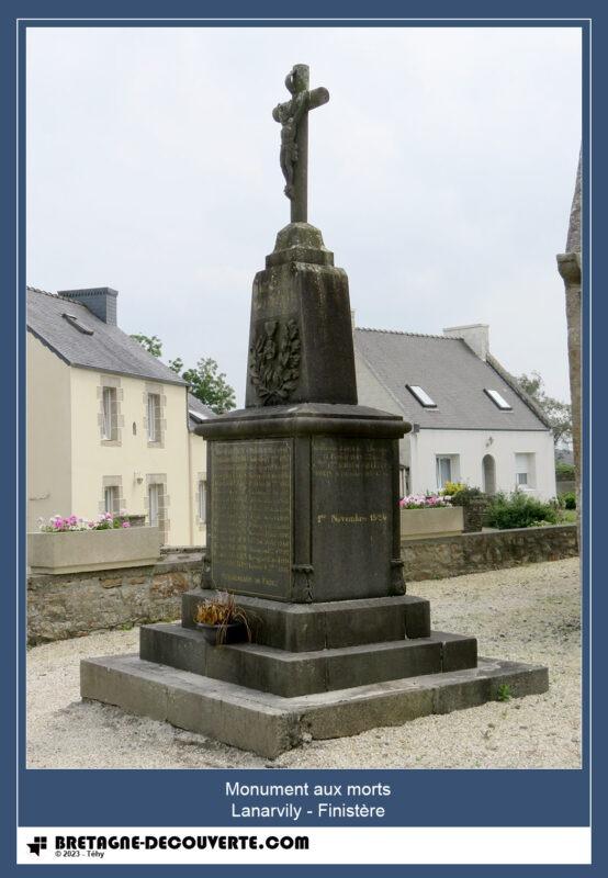 Le monument aux morts de la commune de Lanarvily.