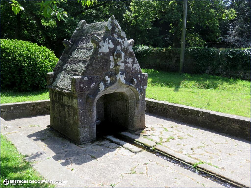 La fontaine de Trobérou sur la commune de Lannilis.