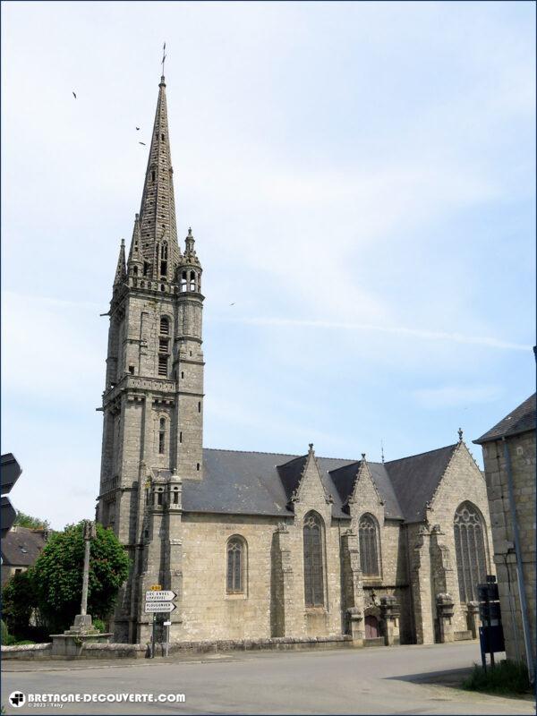 L'église Saint-Émilion sur la commune de Loguivy-Plougras.