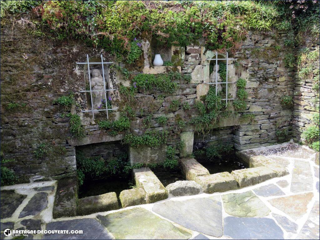 La fontaine Saint-Didoan sur la commune de Plévin.