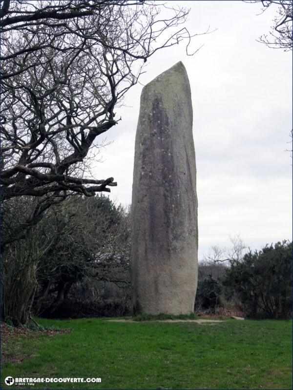 Le menhir de Kerloas sur la commune de Plouarzel dans le Finistère.