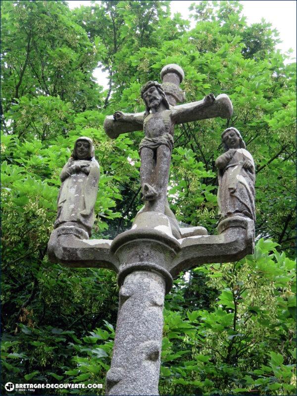 Détail du calvaire de la chapelle du Traon.