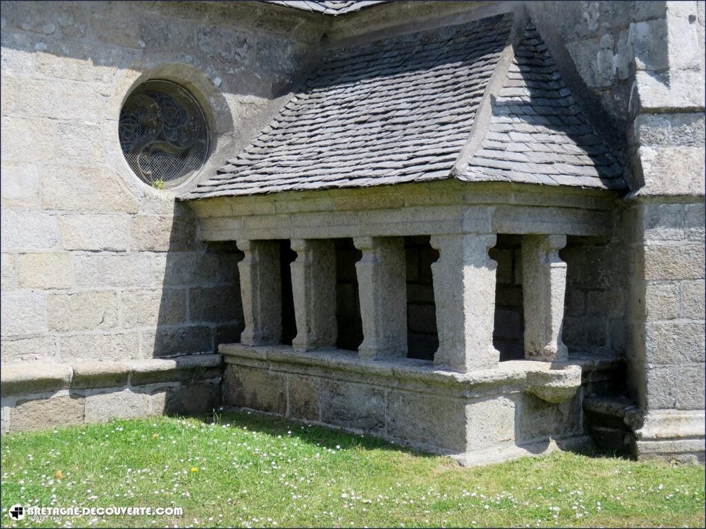 L'ossuaire de la chapelle du Grouanec à Plouguerneau.