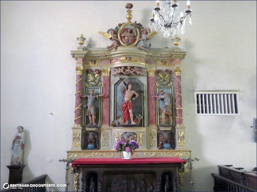 Le retable de Saint-Sébastien dans l'église de Guiclan.