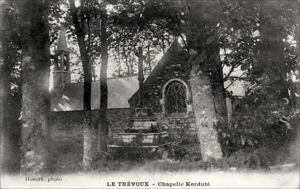 La chapelle de Kerduté sur la commune du Trévoux dans le Finistère.