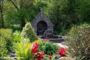 La fontaine de la Vierge sur la commune de Pencran.