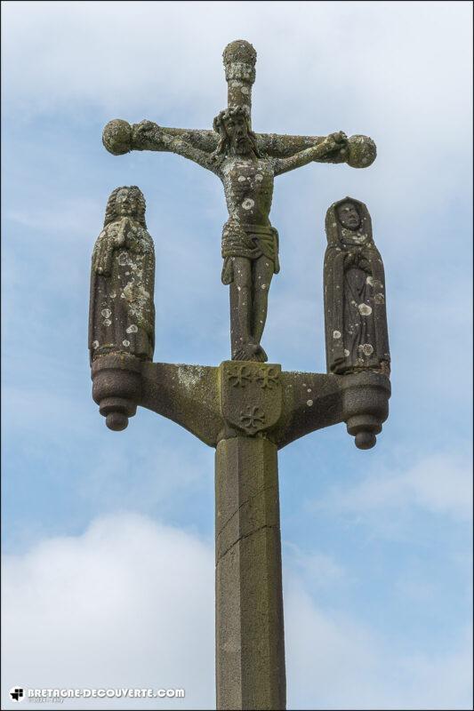 Le calvaire du cimetière de la commune d'Irvillac.