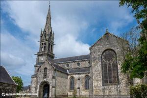 L'église paroissiale saint-Pierre de la commune d'Hanvec.