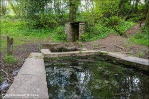 La fontaine Sainte-Madeleine sur la commune de Hanvec.