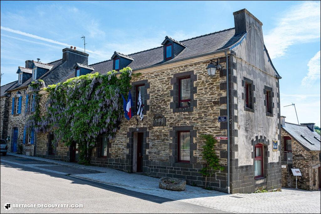 Mairie de la commune de Lopérec dans le Finistère.