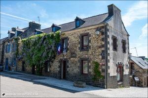 Mairie de la commune de Lopérec dans le Finistère.