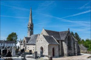L'église Notre-Dame sur la commune de Brennilis dans le Finistère.
