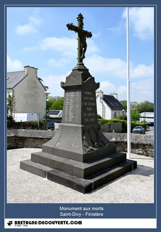 Le monument aux morts de la commune de Saint-Divy.