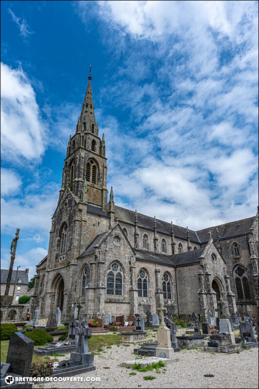 L'église Saint-Nérin sur la commune de Plounérin.