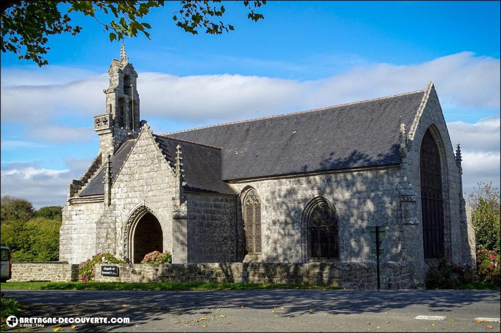 La chapelle de Keramanac'h à Plounévez-Moëdec dans les Côtes-d'Armor.